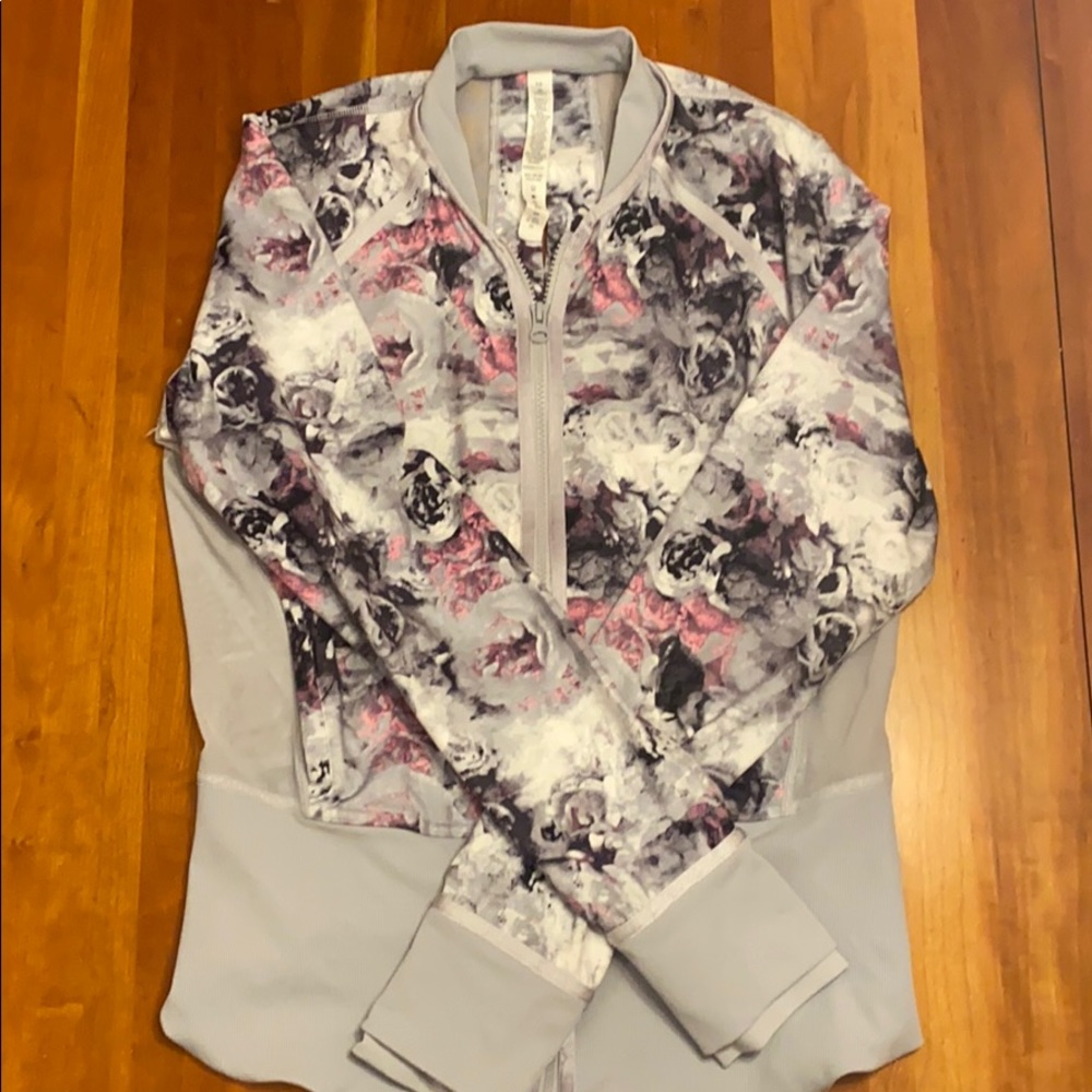Lululemon size 10